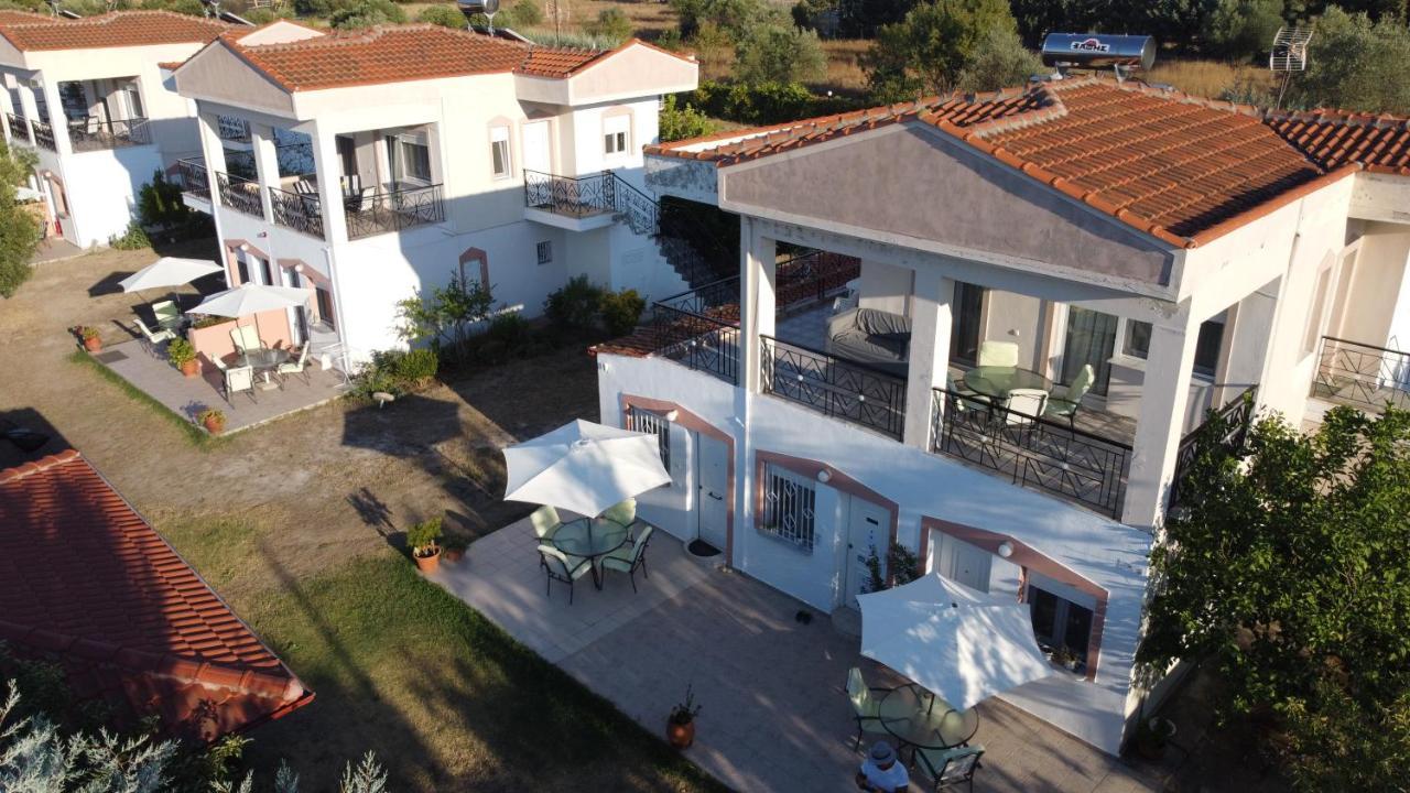 Deres Apartments Ханиоти Екстериор снимка