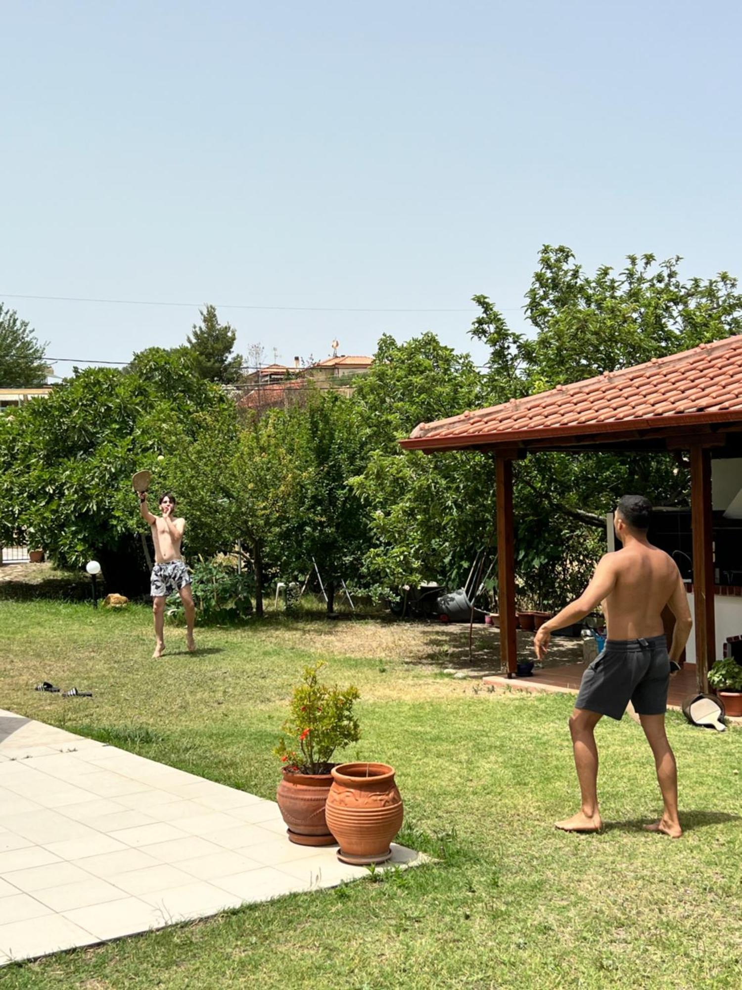 Deres Apartments Ханиоти Екстериор снимка