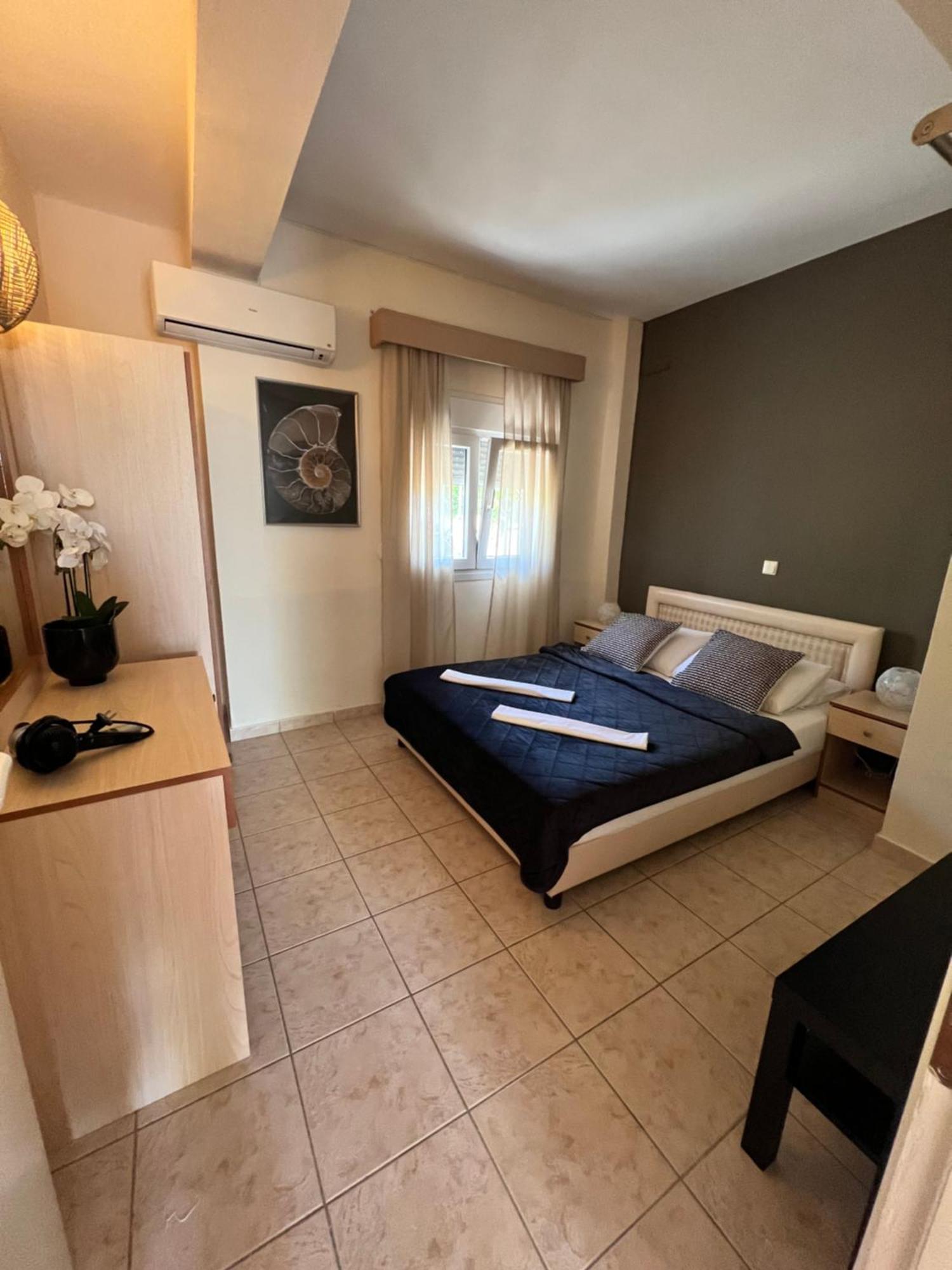 Deres Apartments Ханиоти Екстериор снимка